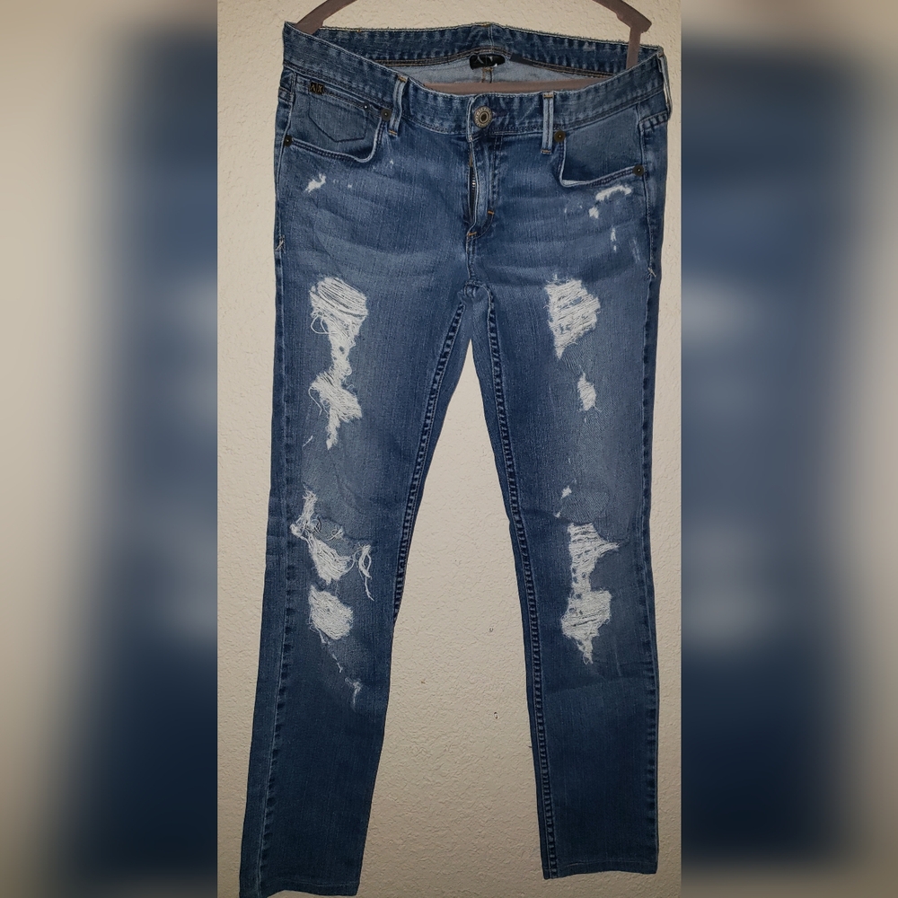 Armani Exchange ripped slim fit size 6Reg jeans -good condition